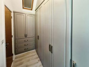 Wardrobes- click for photo gallery